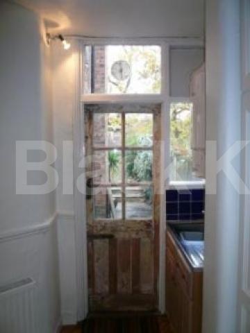 			2 Bedroom, 1 bath, 1 reception Flat			 North View Road, CROUCH END N8